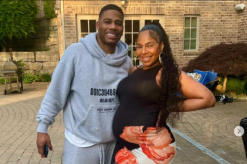 Ashanti and Nelly are expecting their first baby together