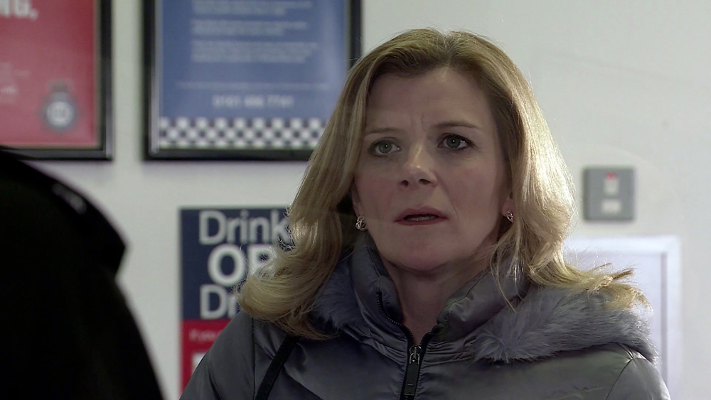 Leanne turns to the police for help / Picture Credit: ITV