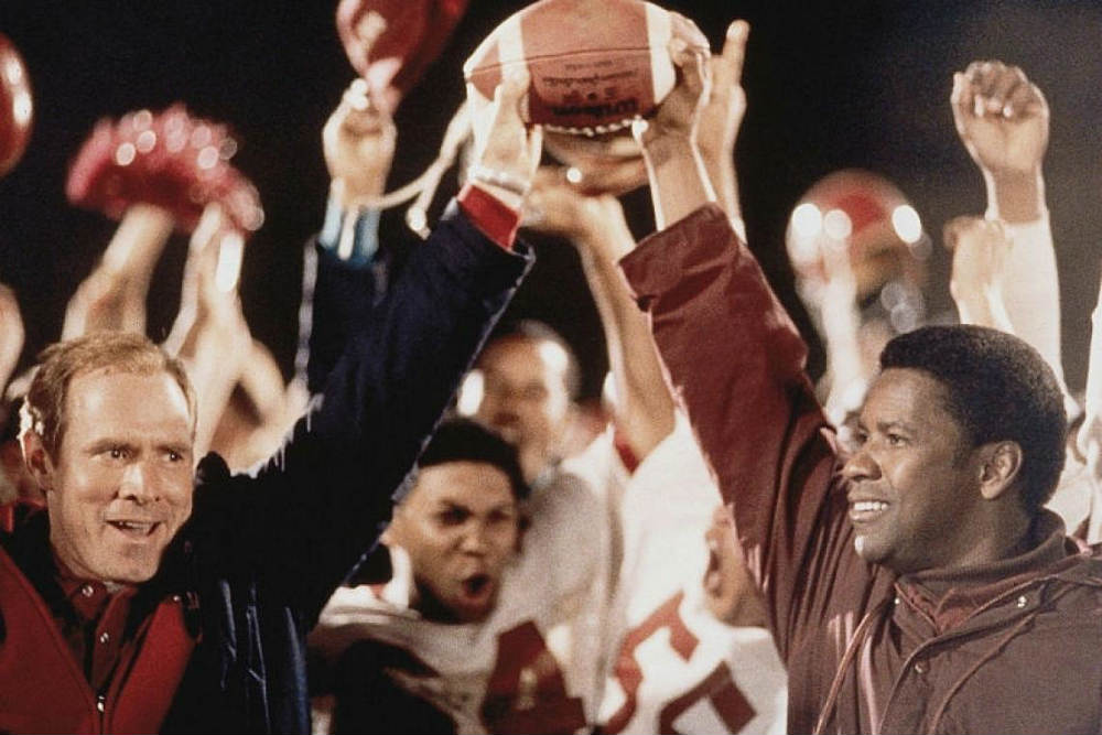 Will Patton and Denzel Washington in Remember The Titans