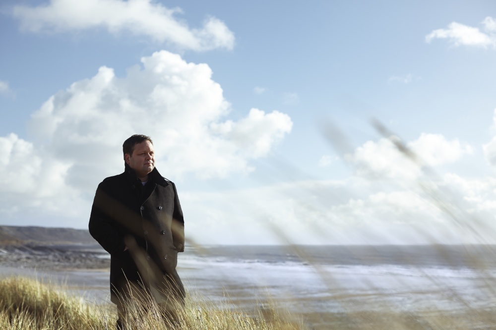 Paul Potts returns with new album 'On Stage' / Credit: Max Dodson