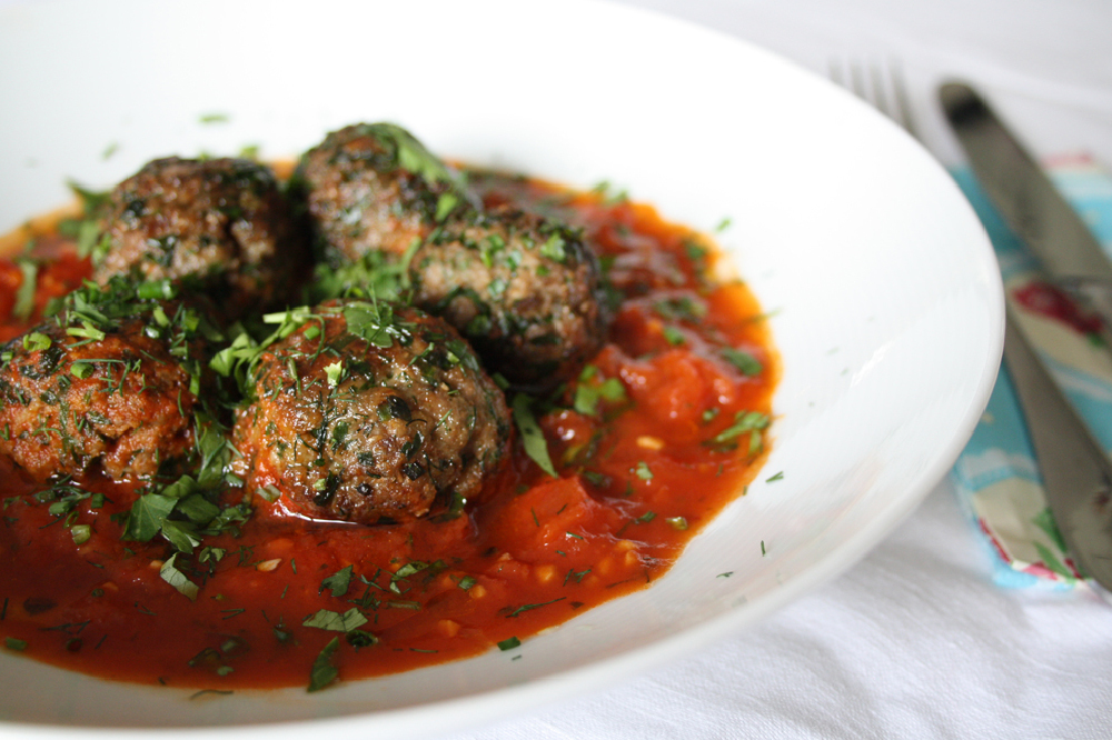 Herby Meatballs In A Garlic And Chilli Tomato Sauce
