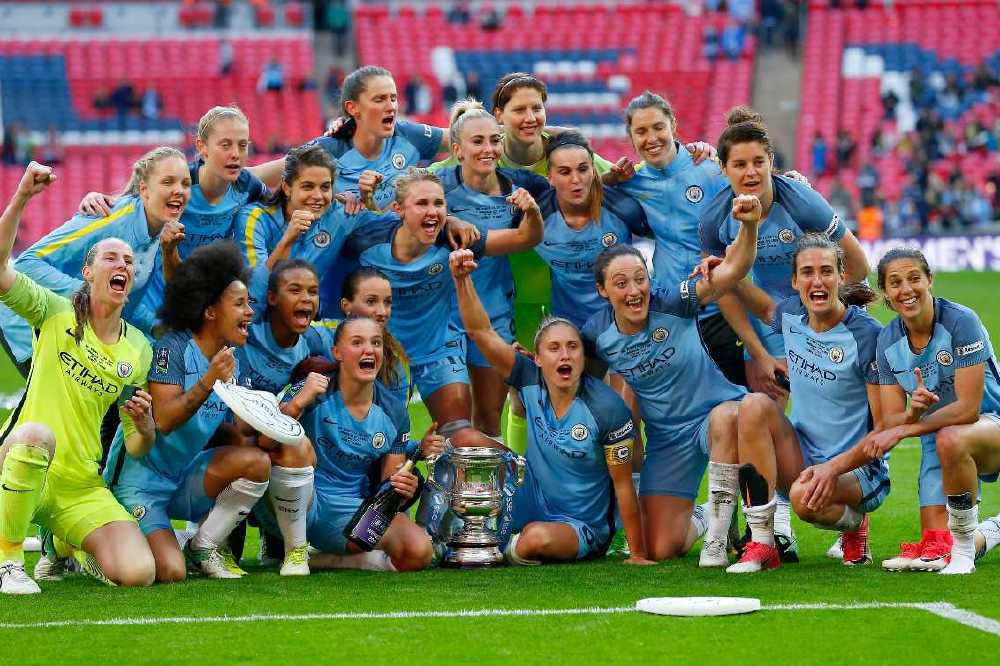 Women's FA Cup Final 2017 Telephoto Images / Alamy Stock Photo