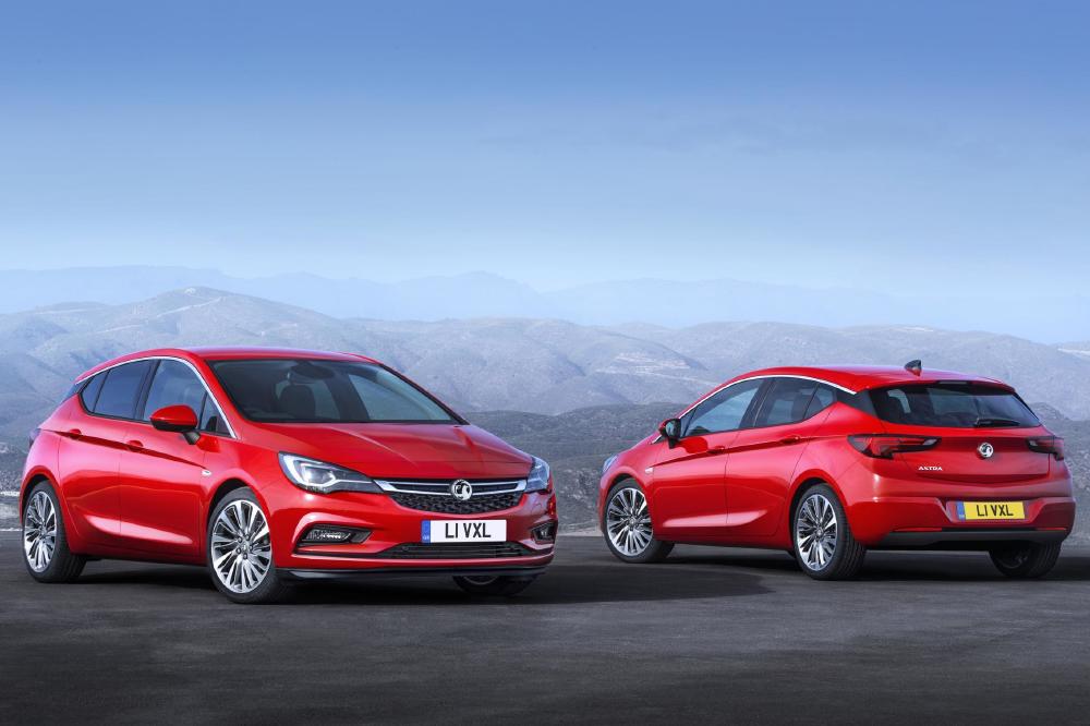 New Astra with up to £2k savings on previous models