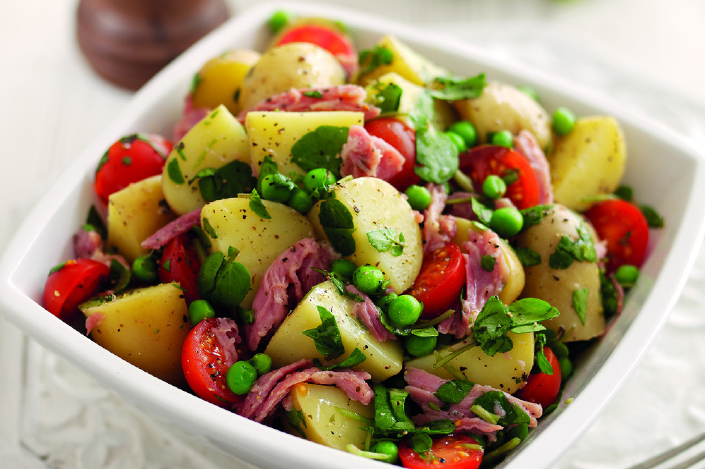 Potatoes with watercress peas and ham