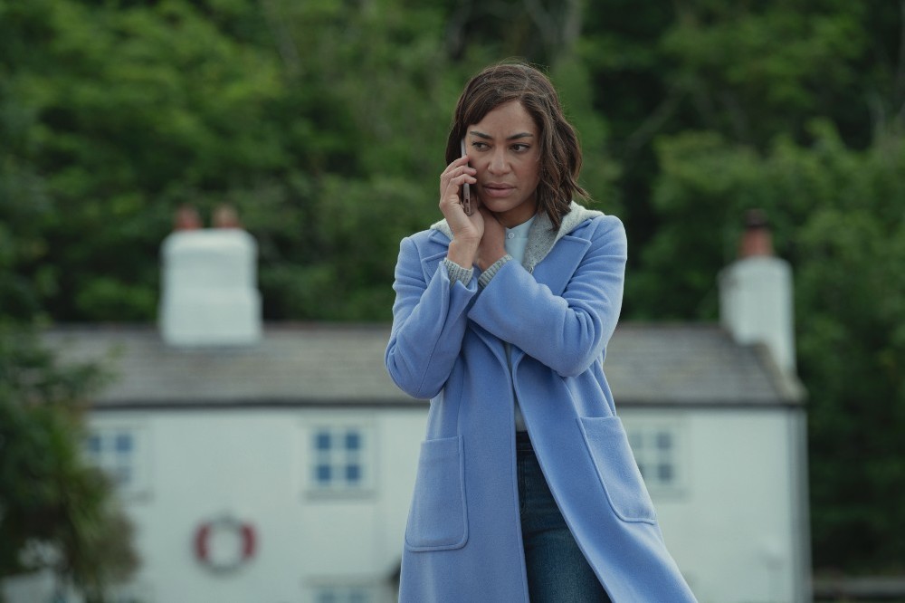 Cush Jumbo in Stay Close / Picture Credit: Netflix