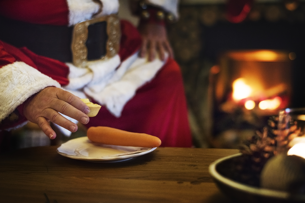 Leave the mince pies for Santa!