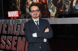  Robert Downey Discusses Avengers Assemble
