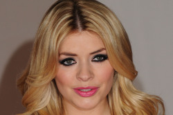 Holly Willoughby is the face of Oral-B 3D White 