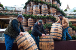 VIDEO: Jack Daniels Build Barrel Tree in Convent Garden