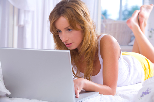 Online Dating: Could You be Falling into a Virtual Relationship?
