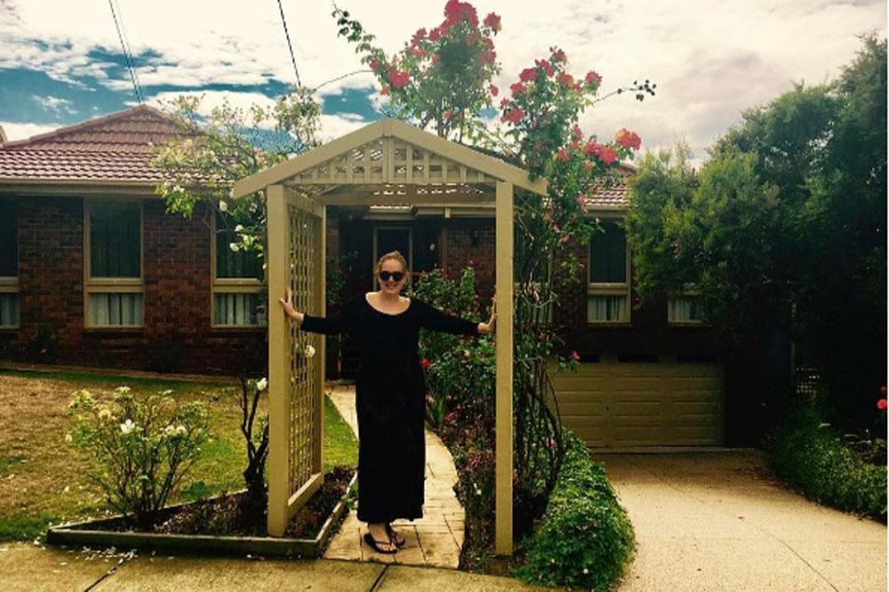 Adele visits Neighbours set Instagram (c) 