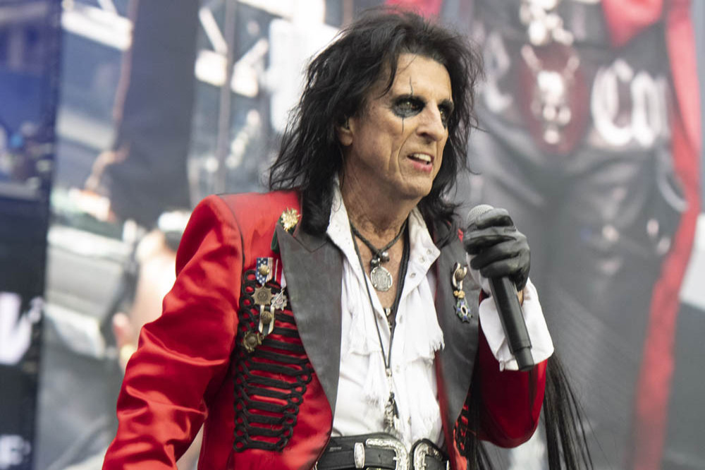 Alice Cooper has weighed in on the sensitive topic