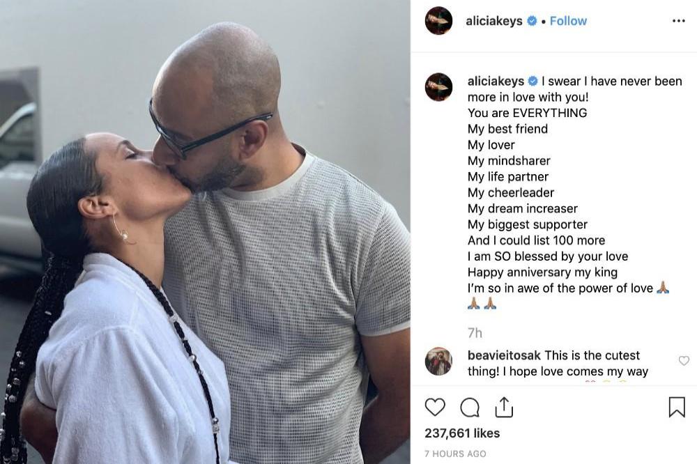 Alicia Keys' Instagram (c) post