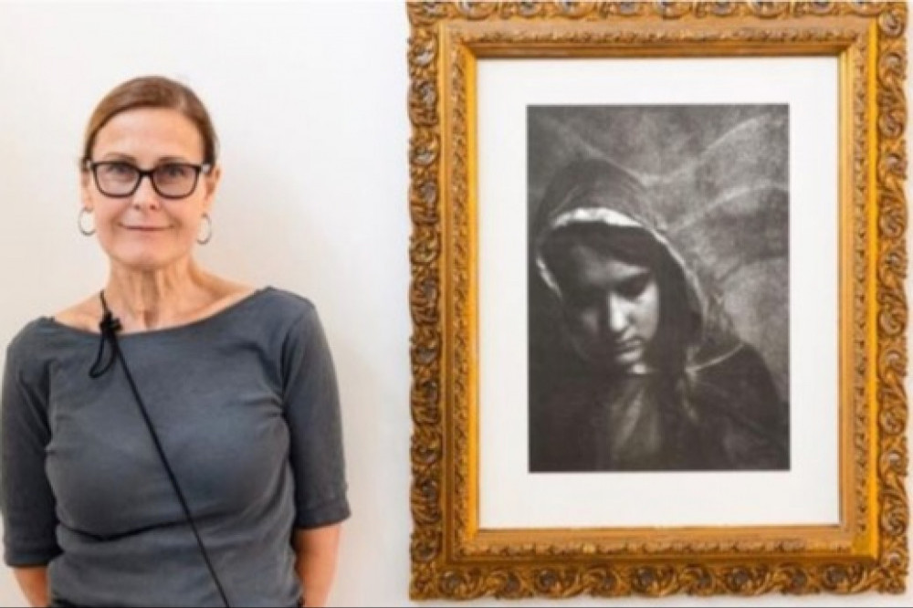 Alison Moyet is celebrating graduating with a top degree in fine art