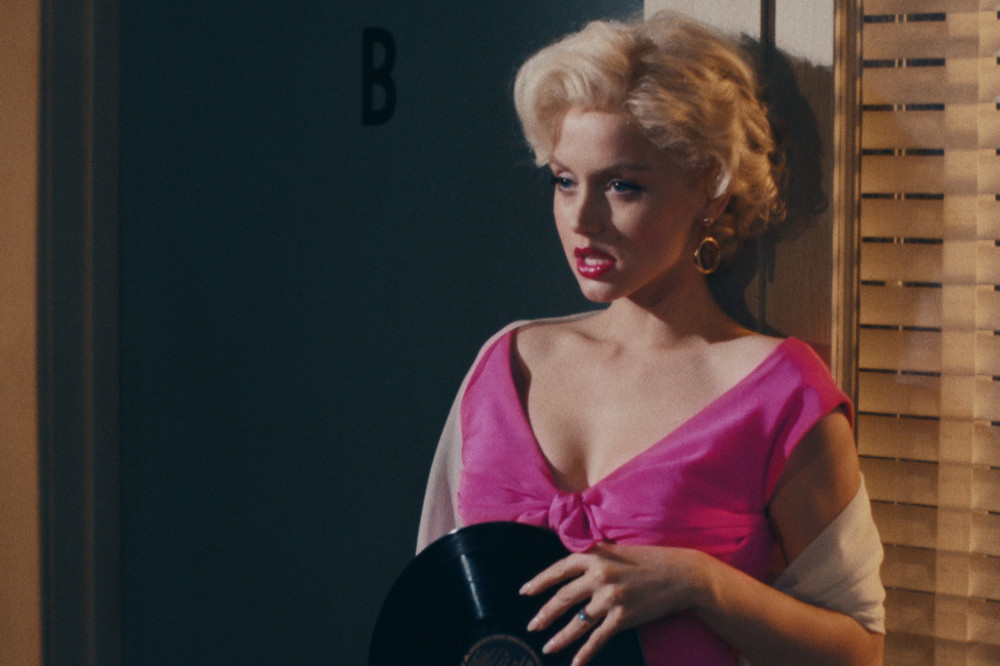 Ana de Armas plays Marilyn Monroe in Blonde.