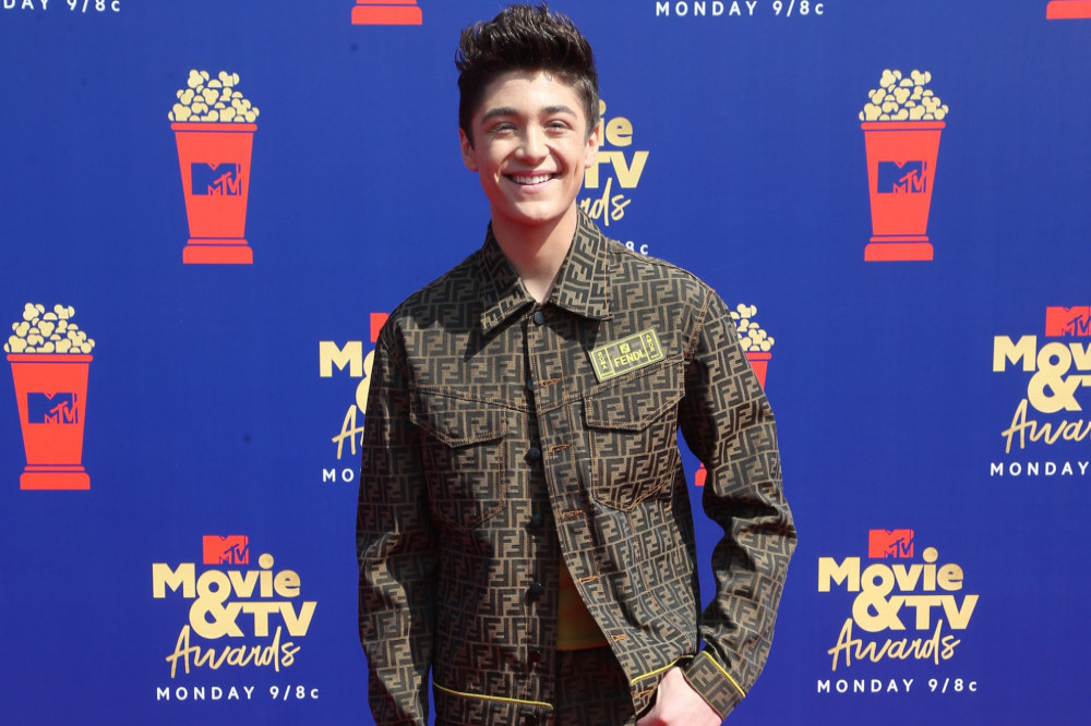 Asher Angel revealed what it's actually like being on set with Zachary Levi