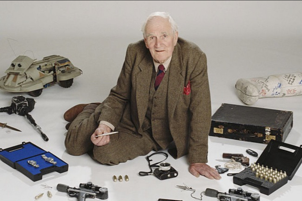 Desmond Llewelyn’s James Bond archive is going under the hammer for a starting bid of $12,000