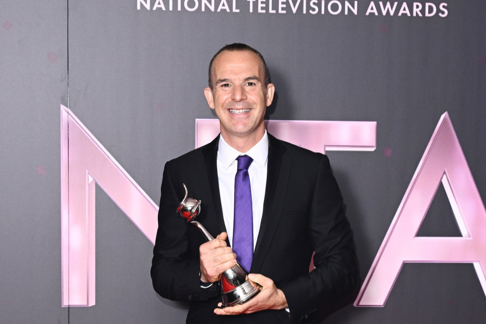 Martin Lewis is to guest host This Morning