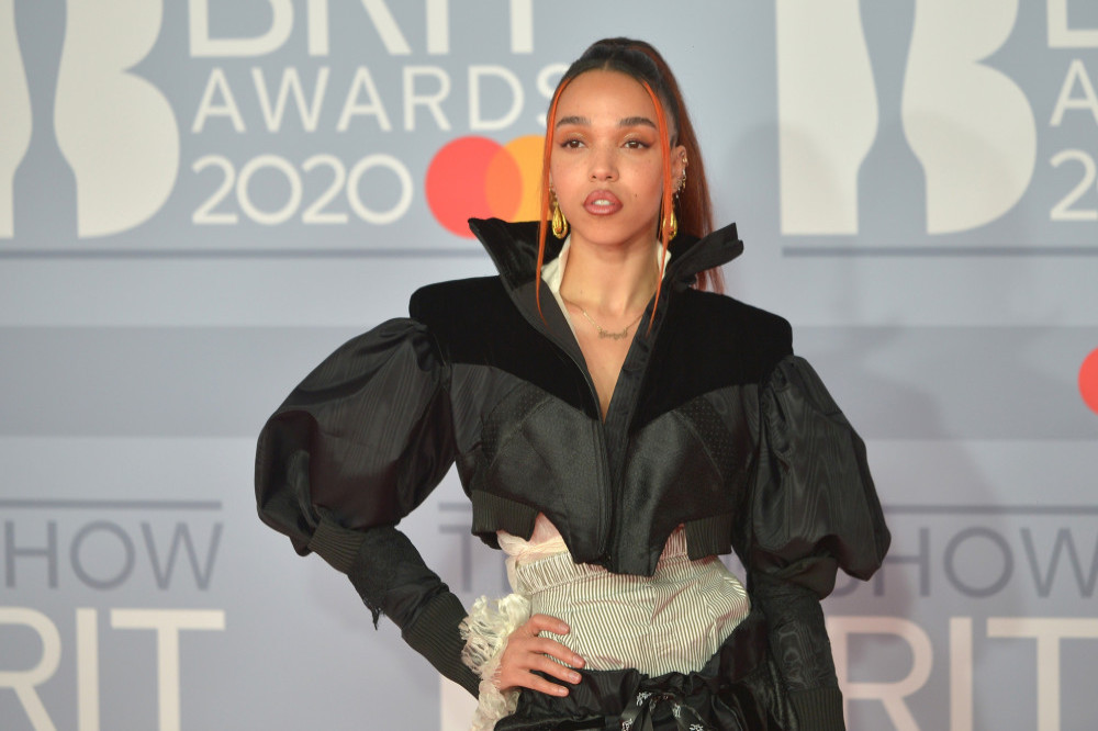 FKA Twigs used to sell Viktor and Rolf perfume and know she represents them