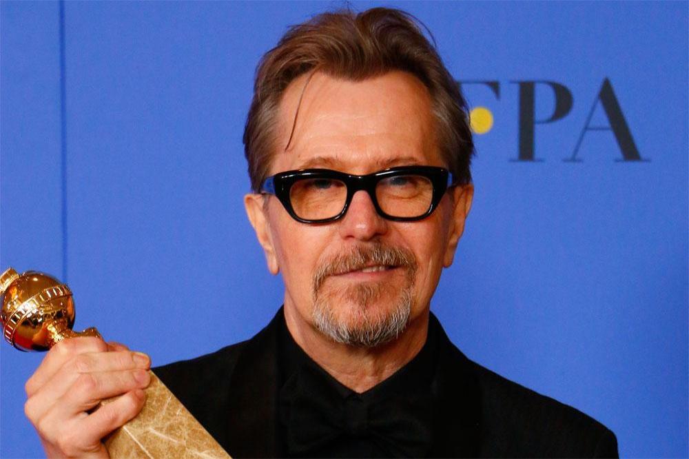 Gary Oldman with his Golden Globe prize