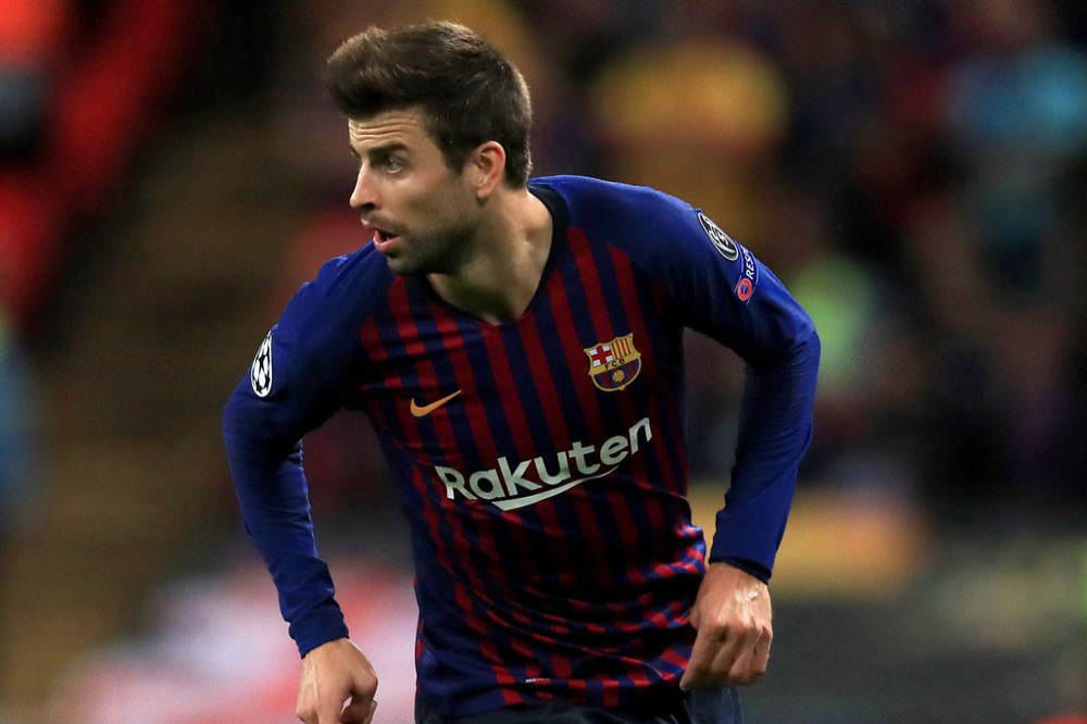 Gerard Piqué has accused Shakira fans who target him with hate of having ‘no lives‘