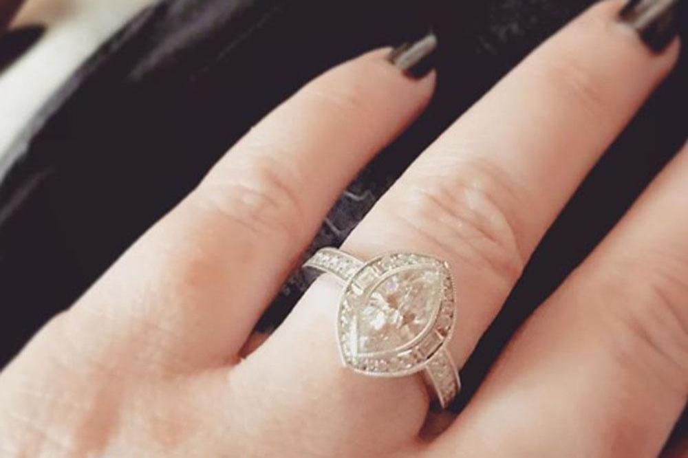 Holly Mary Combs is engaged (c) Instagram 
