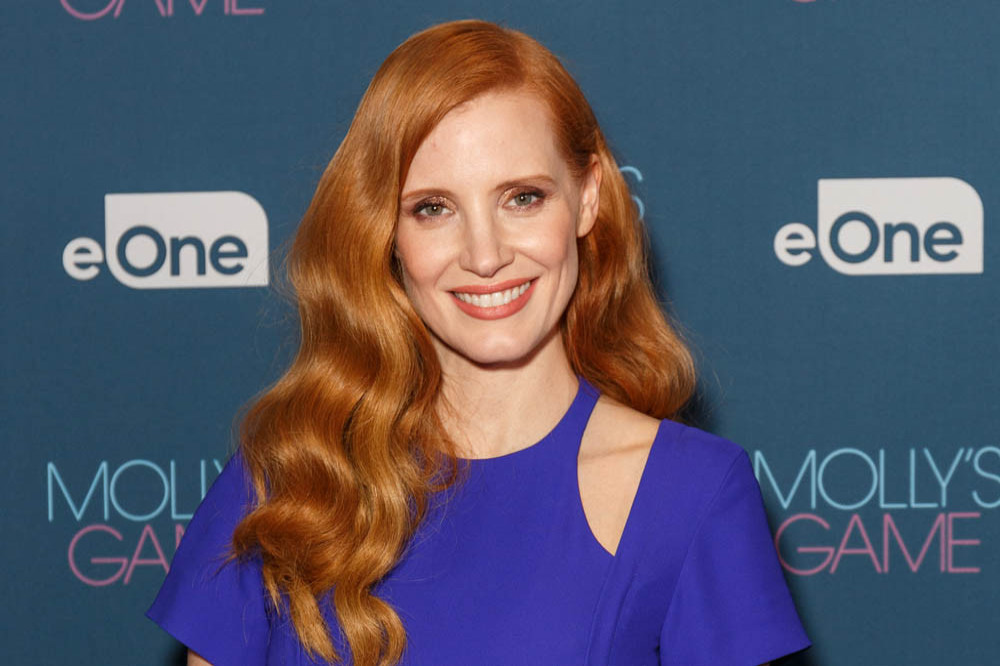 Jessica Chastain stands with the women of Iran