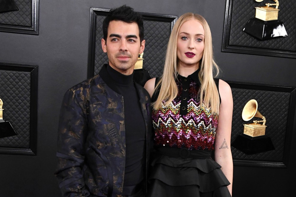 Joe Jonas and Sophie Turner will settle their divorce in private