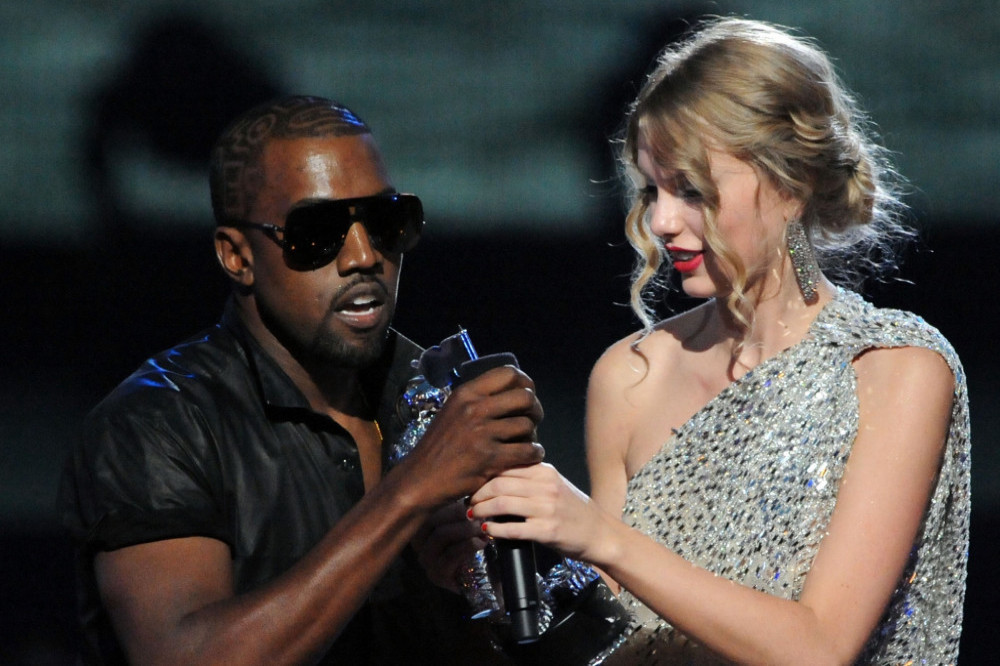 Taylor Swift laughs at idea of ending Kanye West feud