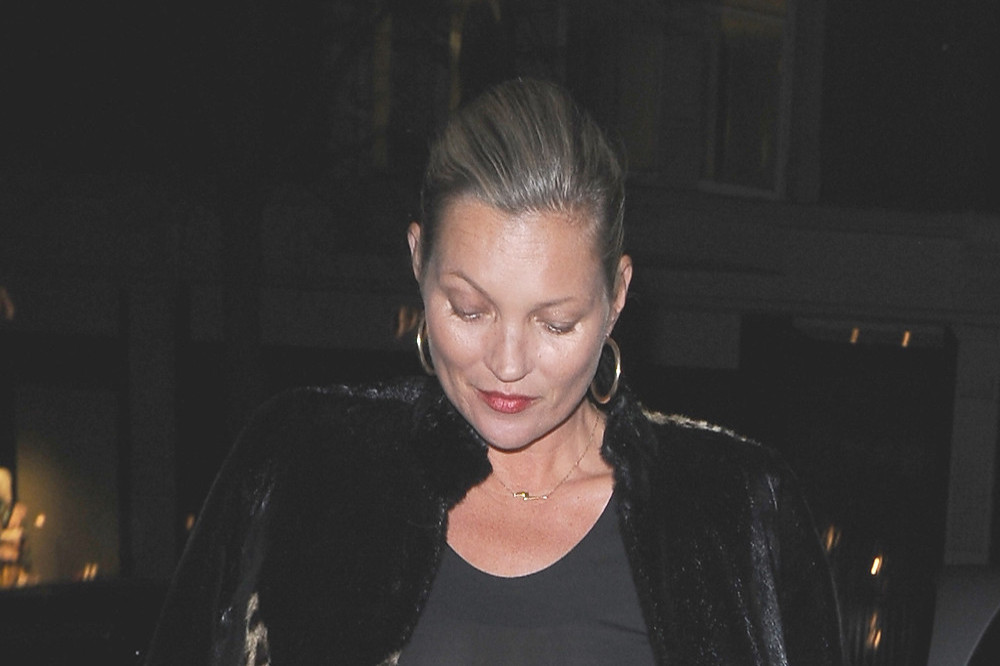 Kate Moss takes eyelash curlers to parties