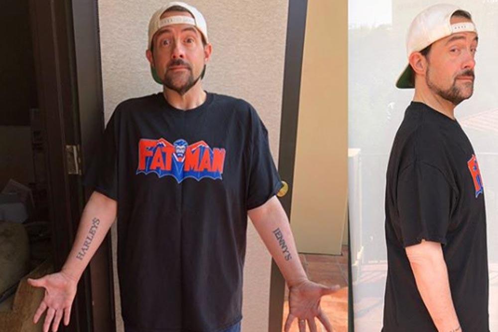Kevin Smith shows off weight loss (c) Instagram 