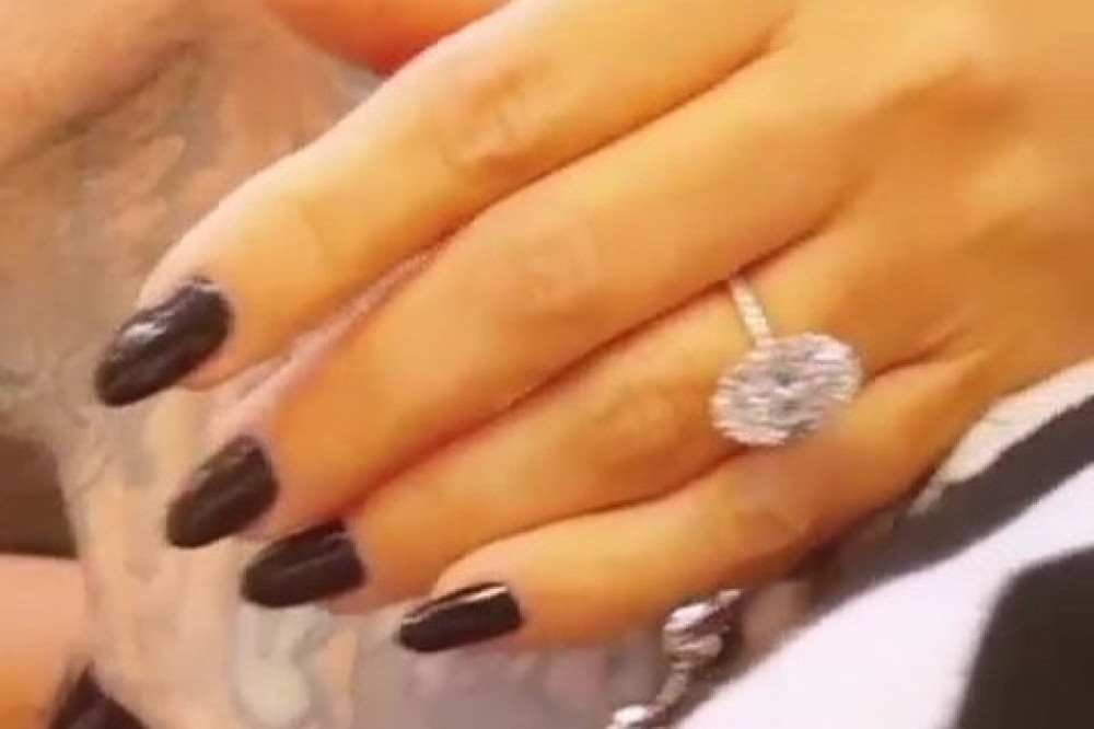 Kourtney Kardashian's engagement ring (c) Instagram