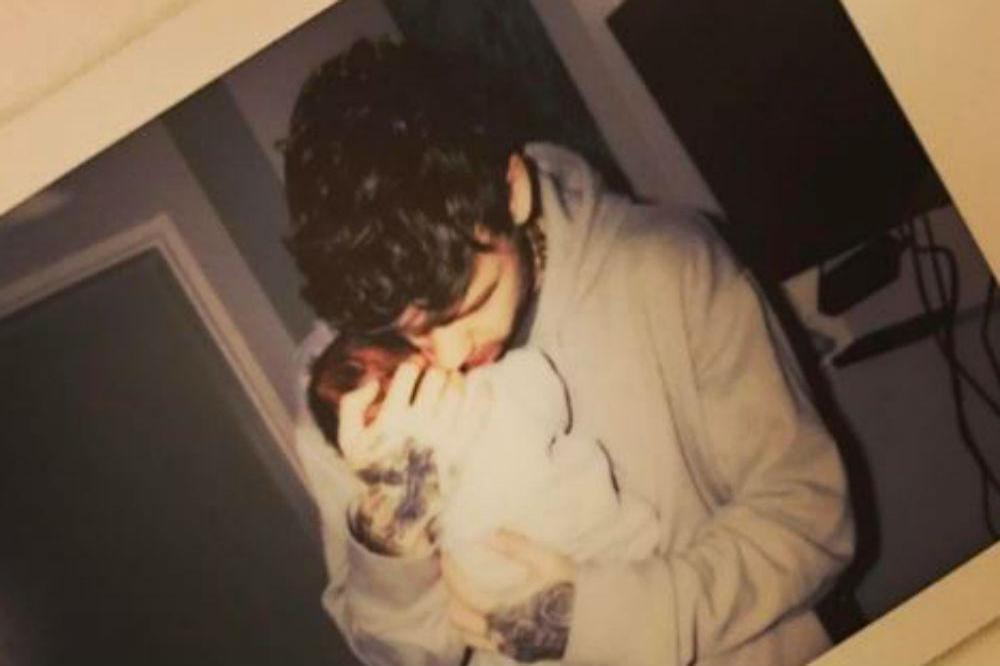 Liam Payne and his baby son (c) Instagram