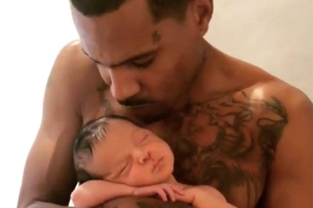 MC Harvey with his newborn son (c) Instagram