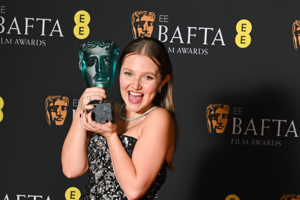 Mia Mckenna-Bruce wins EE BAFTA Rising Star Award