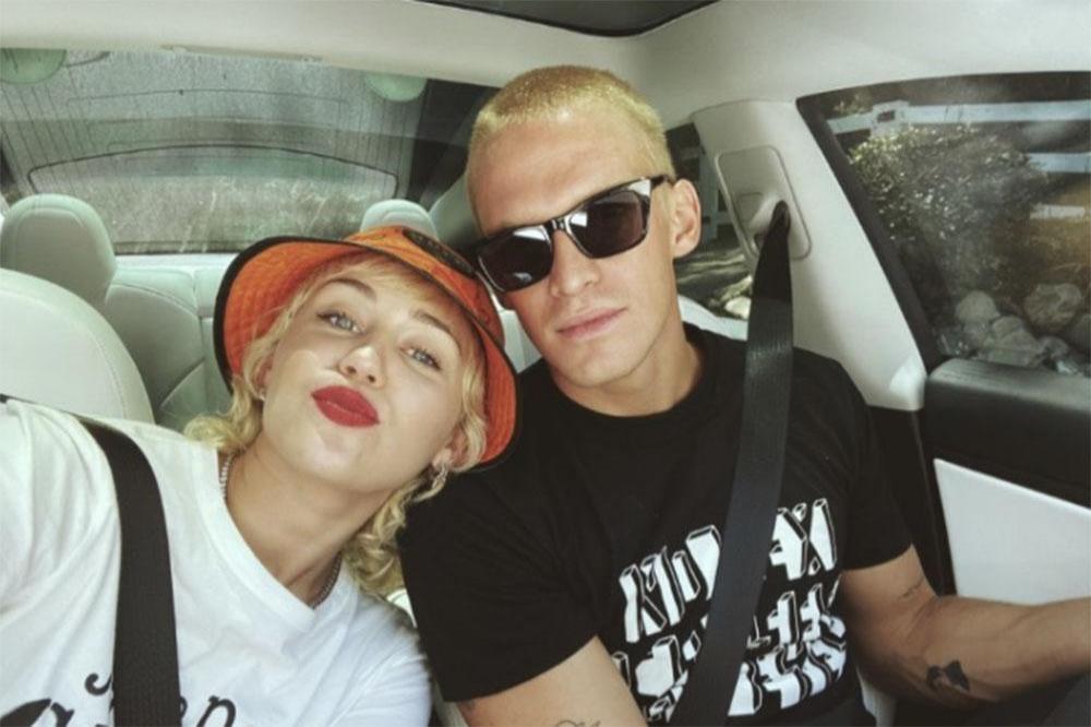 Miley Cyrus and Cody Simpson (c) Instagram