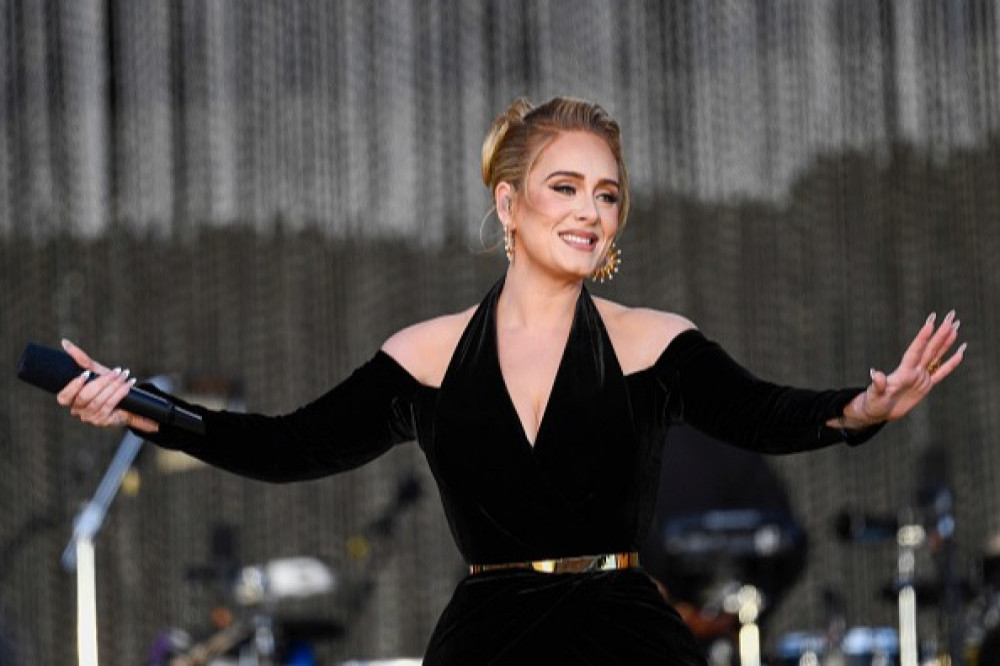 Adele using hi-tech voice protection system in Las Veas