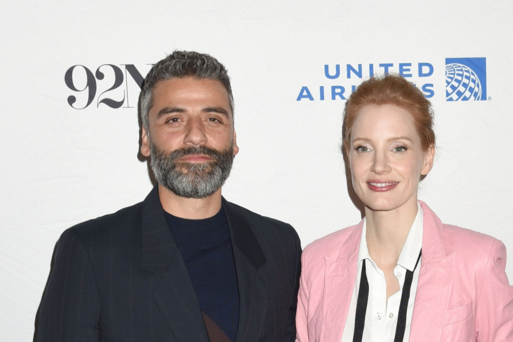 Oscar Isaac didn't feel any awkwardness doing sex scenes with Jessica Chastain