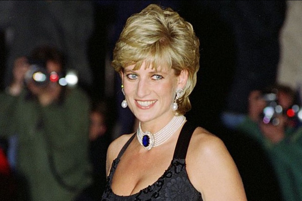 Princess Diana sent the note in December 1996