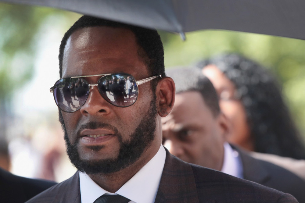 A jury in Chicago were told that R Kelly allegedly had sex with a 15-year-old girl repeatedly