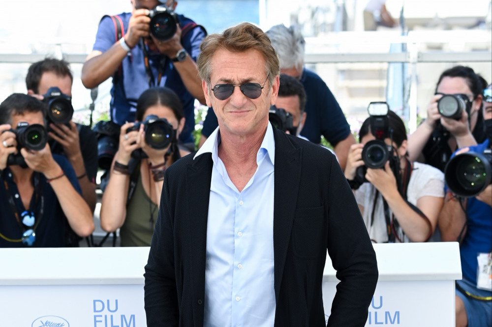 Sean Penn has thought about fighting in Ukraine