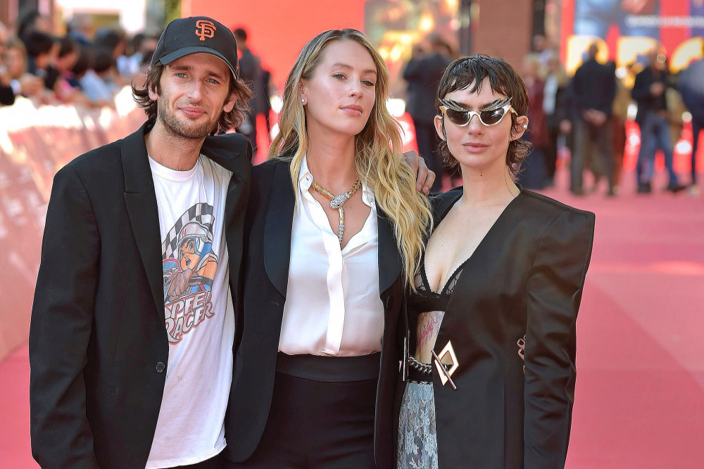 Sean Penn’s son and Rosanna Arquette’s daughter have confirmed their romance by holidaying together