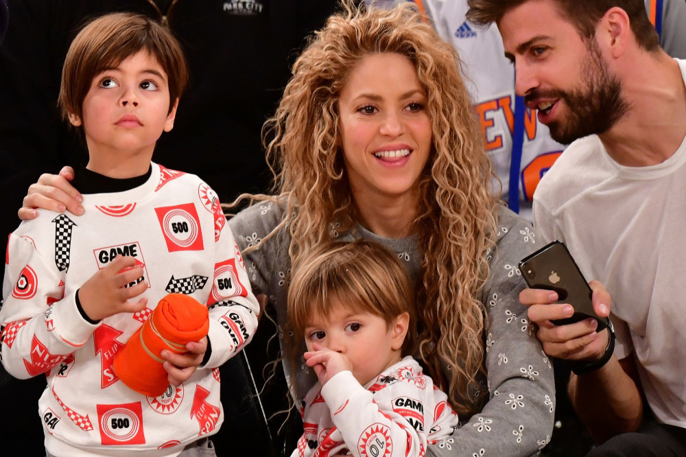 Shakira has reportedly put a lifesize witch doll on the balcony of her Spanish house which is said to overlook her former mother-in-law’s home