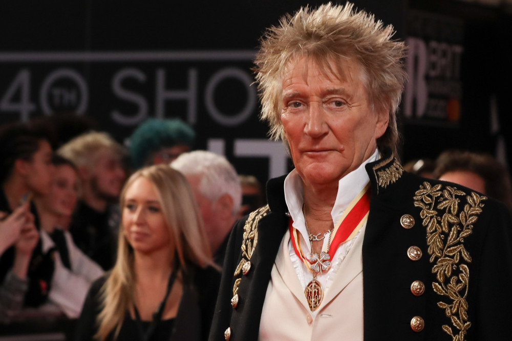 Sir Rod Stewart is no longer selling his music rights to Hipgnosis