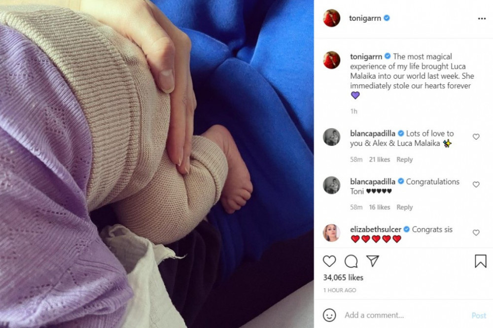Toni Garrn's Instagram (c) post