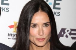 Demi Moore Not Rushing To Change Facebook Name