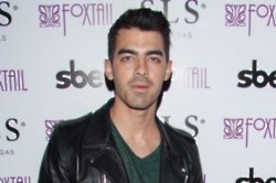 Joe Jonas lost his virginity to Ashley Greene