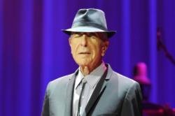 Stars pay tribute to Leonard Cohen