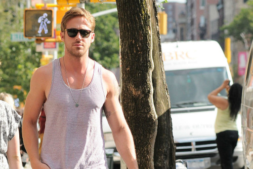 Ryan Gosling loved the smell of his dog's paws