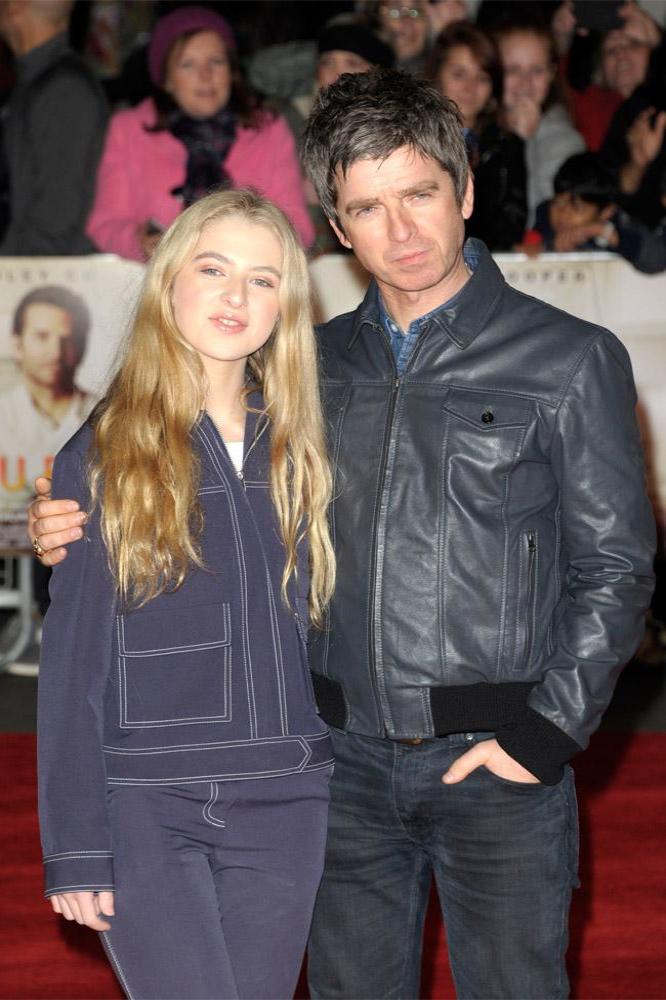 Anais Gallagher and her dad Noel Gallagher